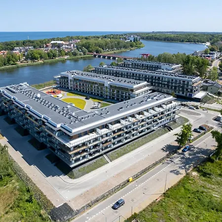 Luxurious No1 By The River By Renters Prestige Apartman Dziwnów