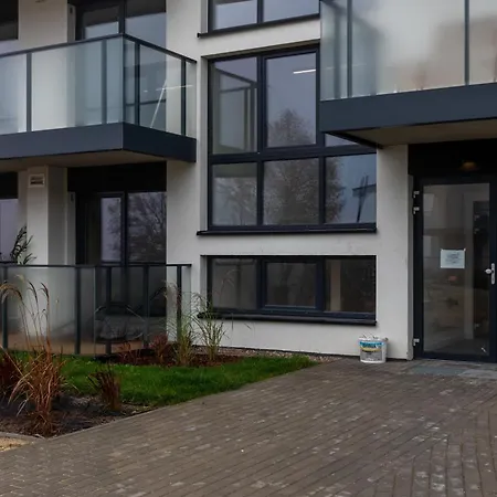 Luxurious No1 By The River By Renters Prestige Lejlighed