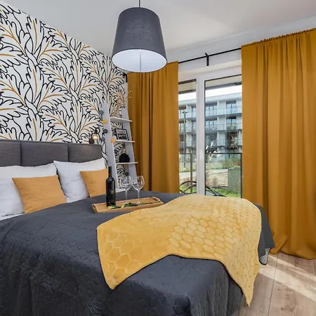 Luxurious No1 By The River By Renters Prestige *