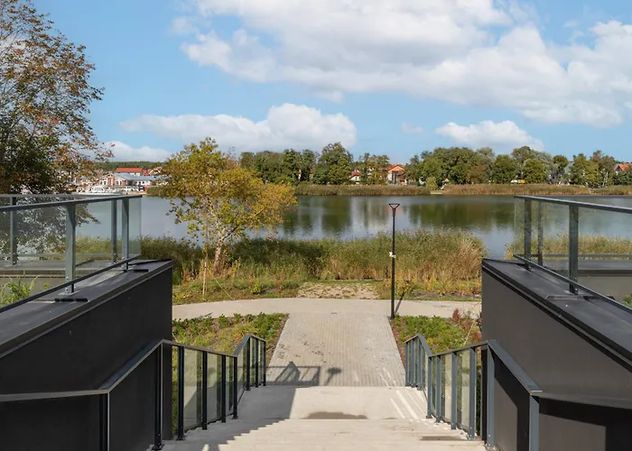 Luxurious No1 By The River By Renters Prestige