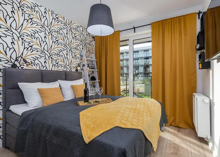 Luxurious No1 By The River By Renters Prestige *